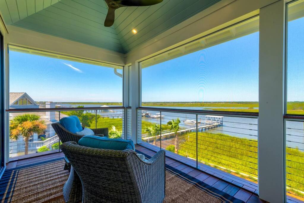 New Waterfront Home With Deep Water Dock Isle of Palms Exterior foto