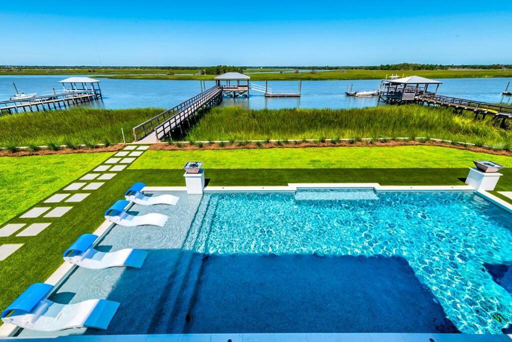 New Waterfront Home With Deep Water Dock Isle of Palms Exterior foto