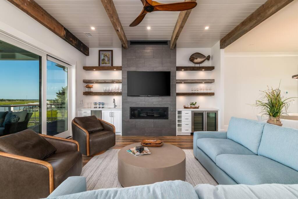 New Waterfront Home With Deep Water Dock Isle of Palms Exterior foto