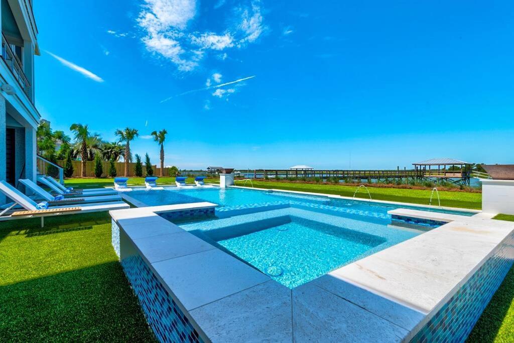 New Waterfront Home With Deep Water Dock Isle of Palms Exterior foto