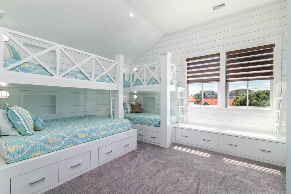 New Waterfront Home With Deep Water Dock Isle of Palms Exterior foto