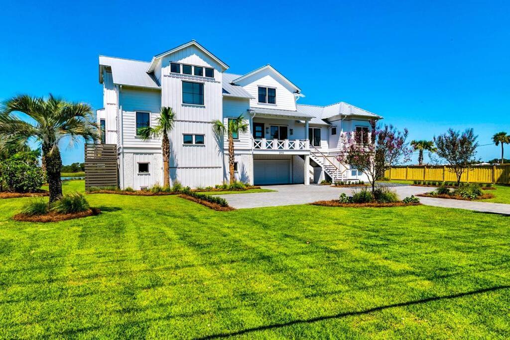 New Waterfront Home With Deep Water Dock Isle of Palms Exterior foto